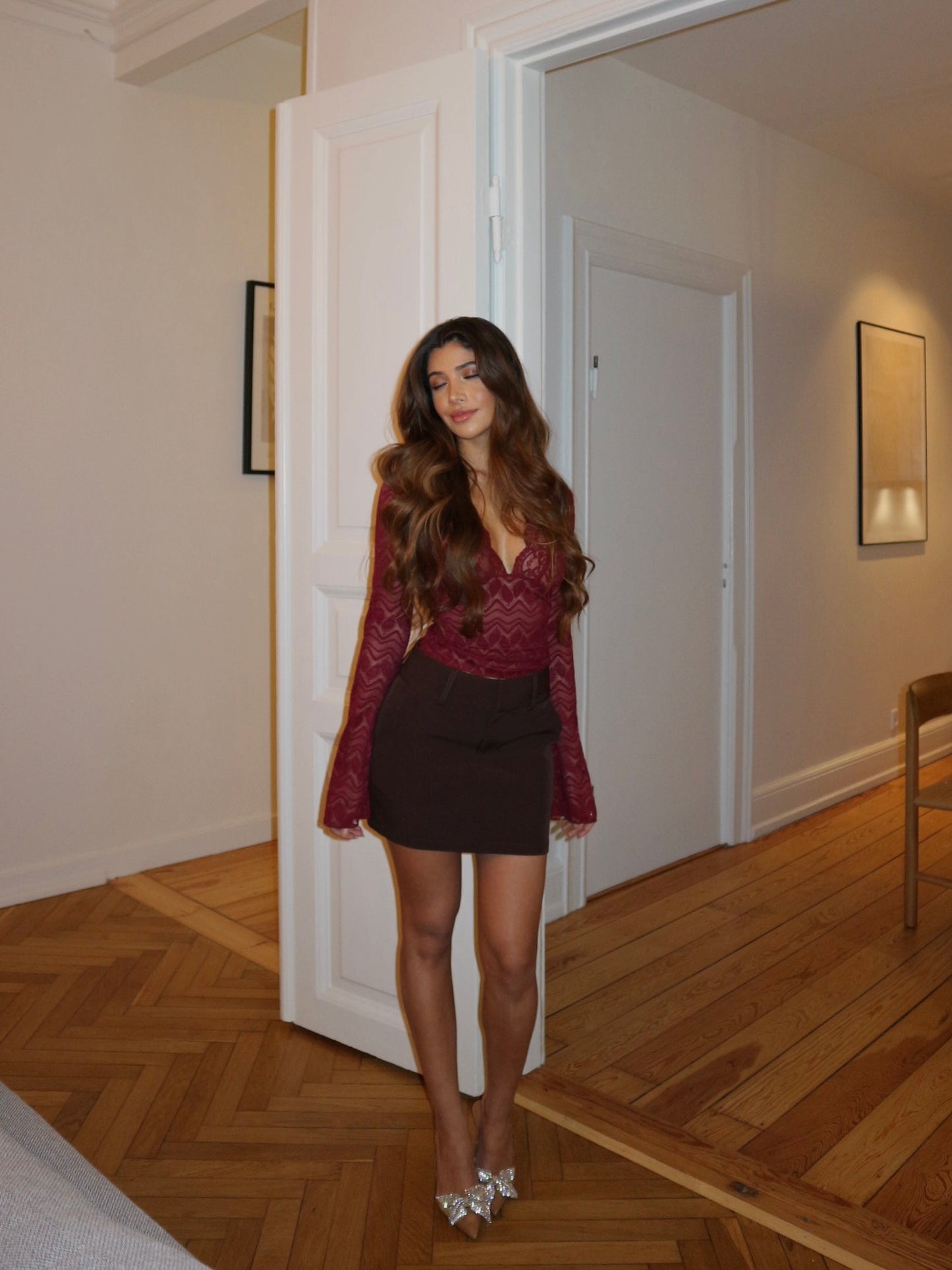 Pretty lace top - burgundy